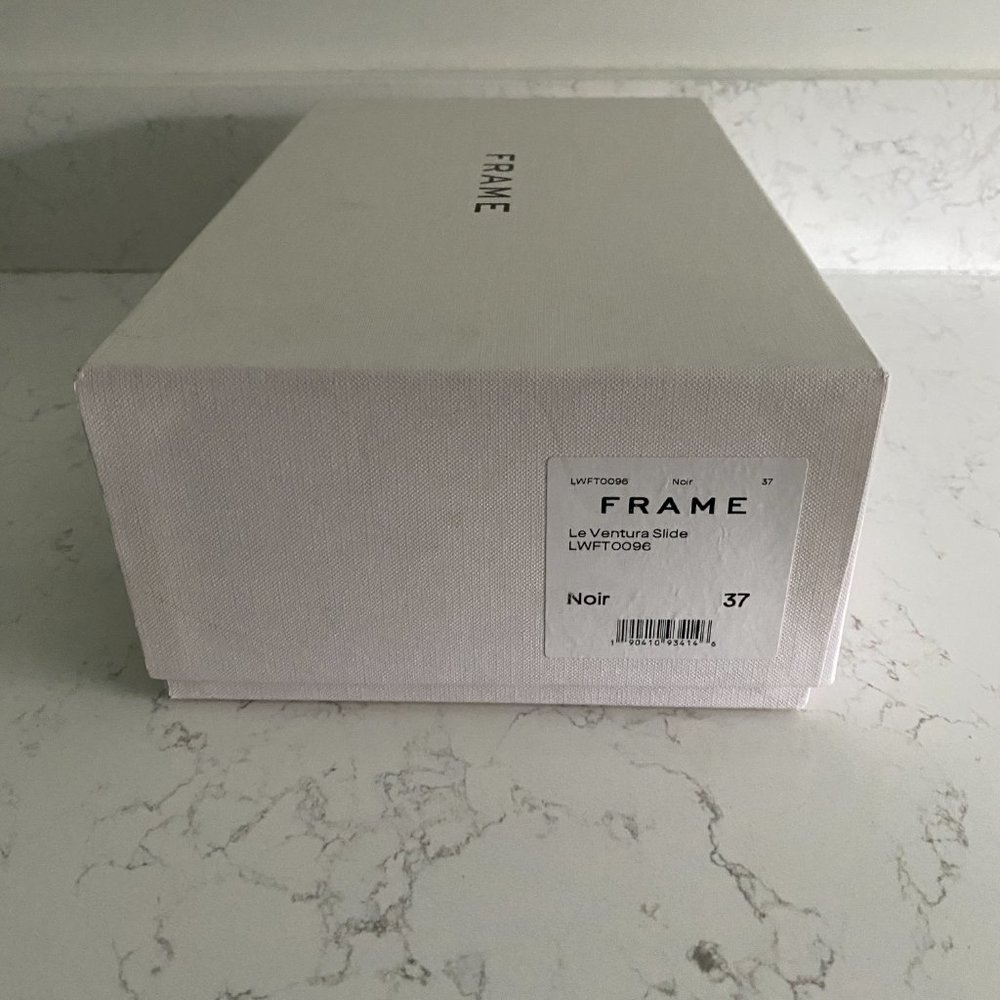 Frame White Rectangular Designer Shoe Box and Shoe Bag - Picture 2 of 9